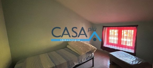 3-salle Maison à Pastorano, Italy No. 31541 11