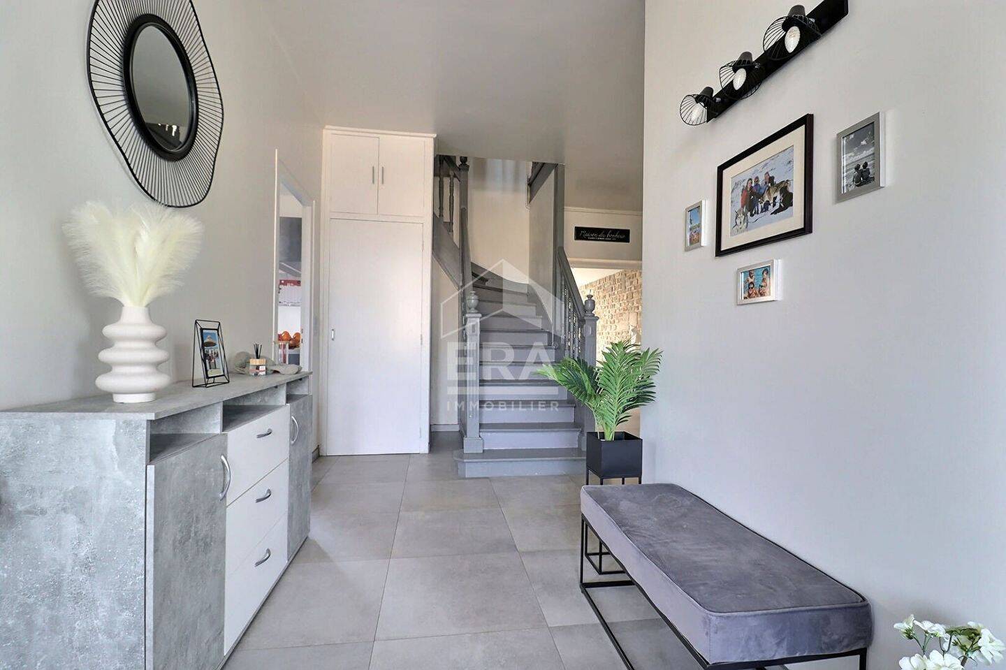 Casa de 6 dormitorios en Sermaises, France No. 75418