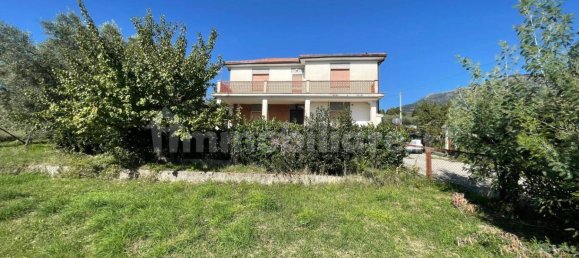  Castillos de 4 dormitorios en Alvito, Italy No. 55818 38