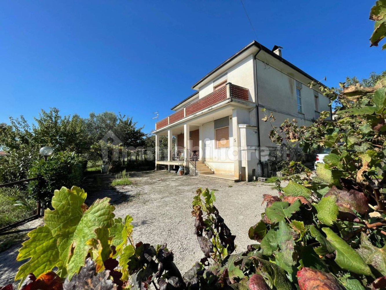  Castillos de 4 dormitorios en Alvito, Italy No. 55818