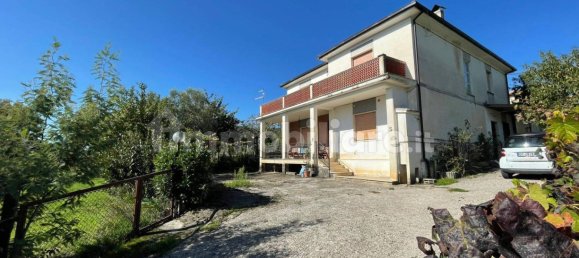  Castillos de 4 dormitorios en Alvito, Italy No. 55818 35