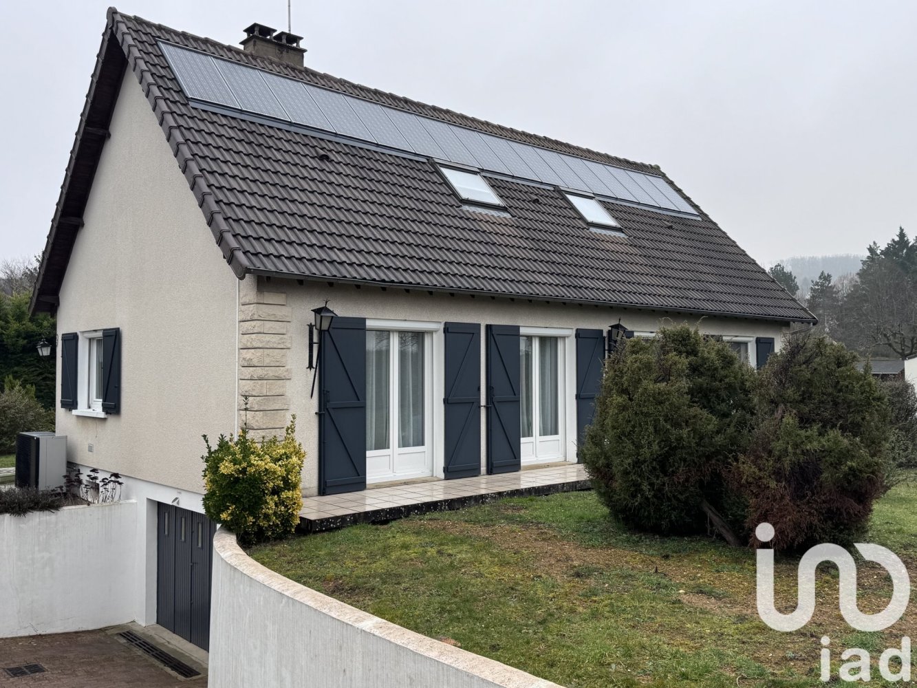 Casa de 3 dormitorios en Rosoy, France No. 208763