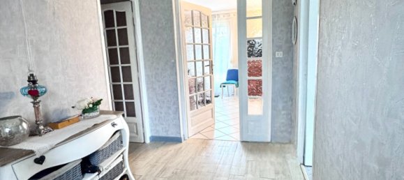 Casa de 3 dormitorios en Rosoy, France No. 208763 27