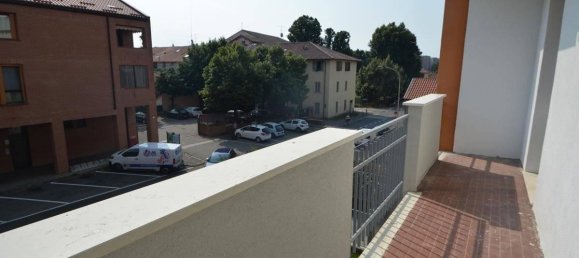 3 rooms Apartment in Cavenago di Brianza, Italy No. 76242 11