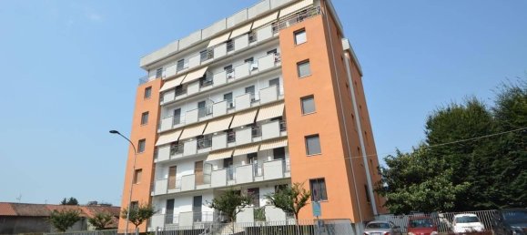 3 rooms Apartment in Cavenago di Brianza, Italy No. 76242 5