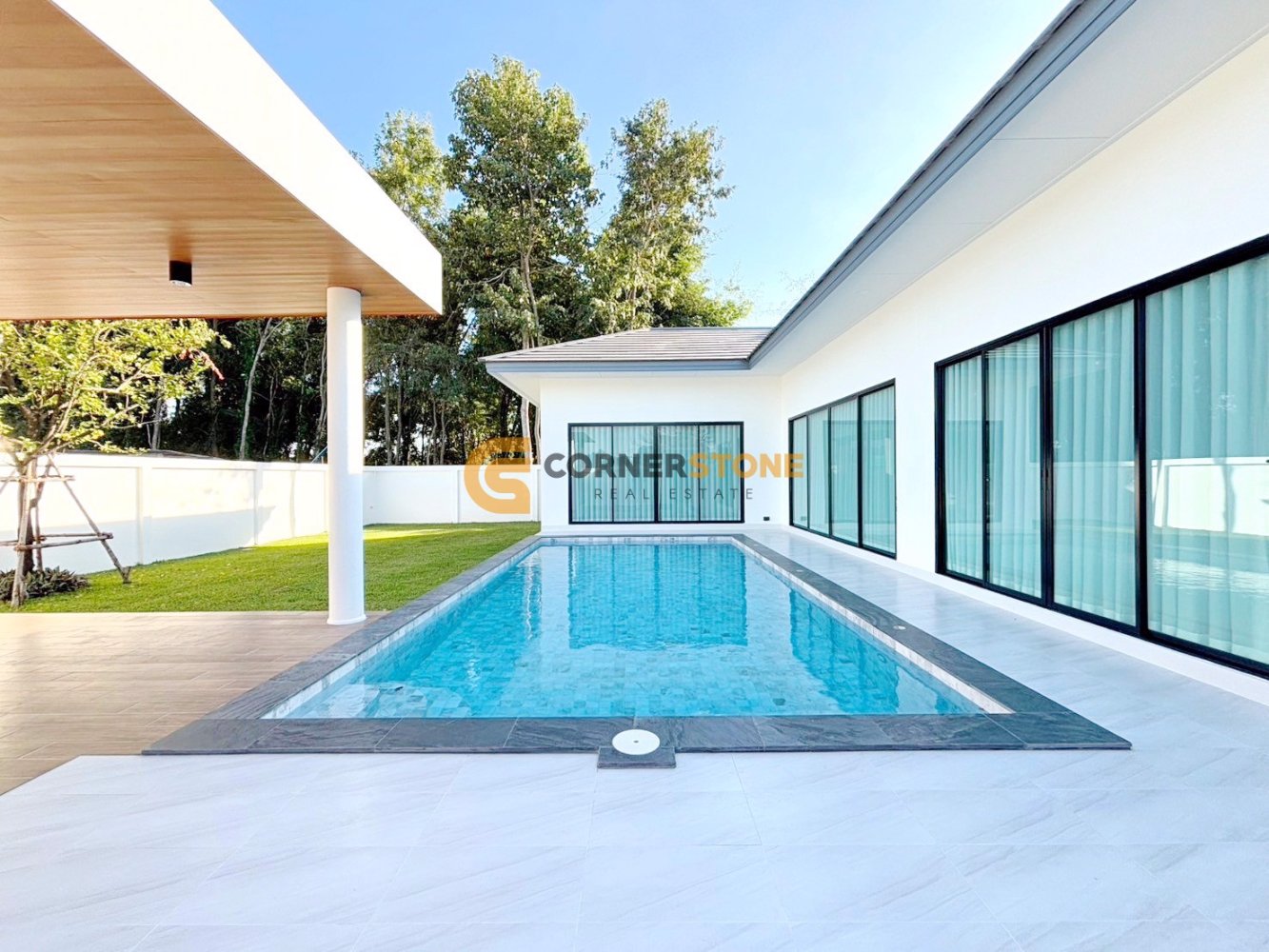 Дом 335м² в Паттайя, Таиланд № 27418