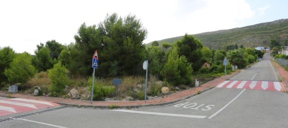  Land in Alicante, Spain No. 138109 2