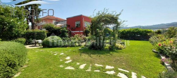 2 غرف نوم فيلا في Diano Marina, Italy رقم 156396 11