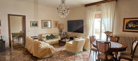 3-salle Appartement à Locorotondo, Italy No. 30711 15