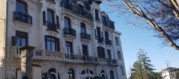 3 bedrooms Apartment in Sens, France No. 193046 12