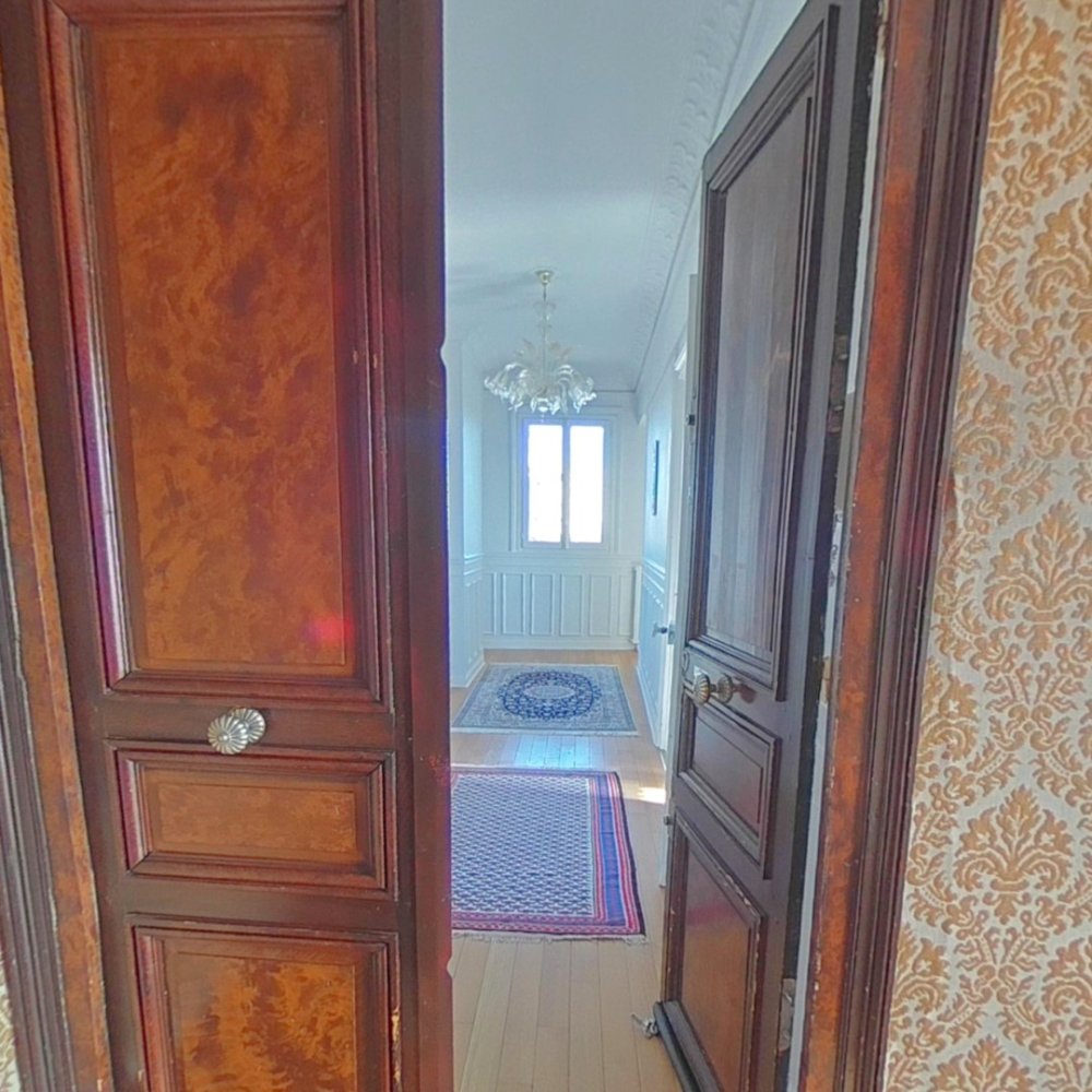 3 bedrooms Apartment in Sens, France No. 193046