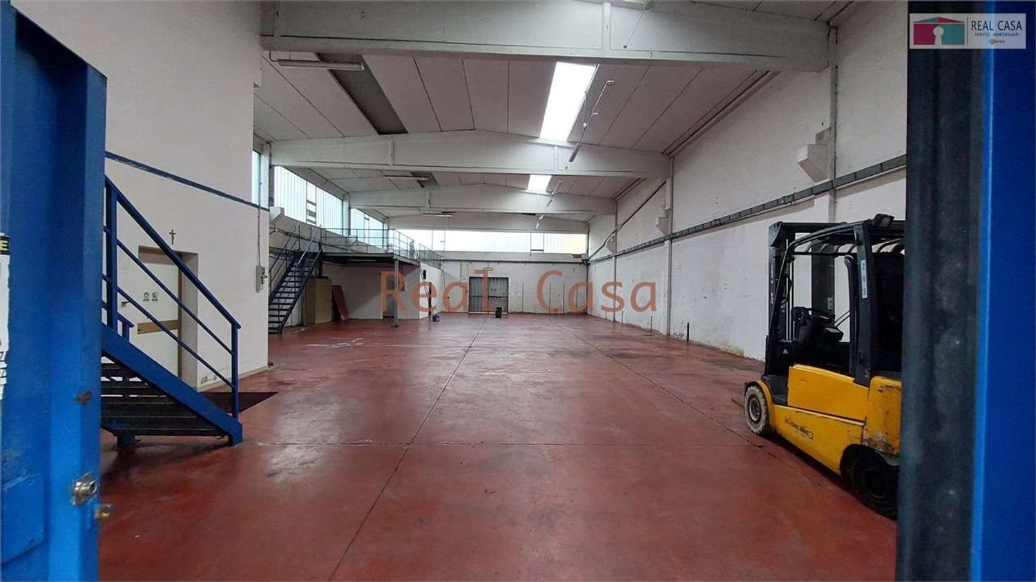 560m² Warehouse in Modena, Italy No. 233483