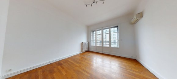 2 bedrooms Apartment in Grenoble, France No. 351316 2