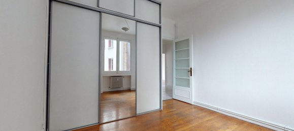 2 bedrooms Apartment in Grenoble, France No. 351316 3