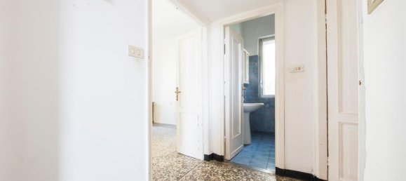 7 rooms Apartment in Genoa, Italy No. 35305 50