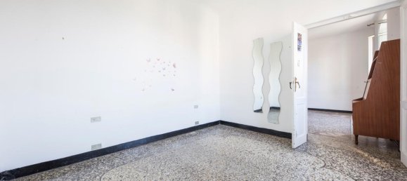 7 rooms Apartment in Genoa, Italy No. 35305 45