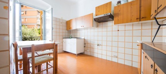 7 rooms Apartment in Genoa, Italy No. 35305 99
