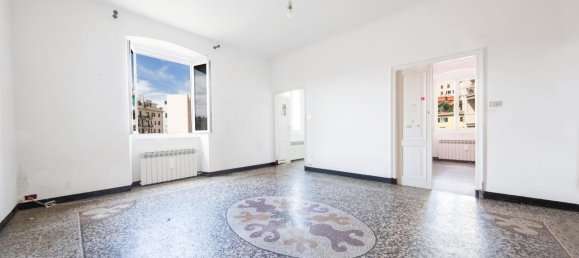 7 rooms Apartment in Genoa, Italy No. 35305 63