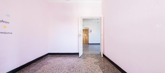 7 rooms Apartment in Genoa, Italy No. 35305 39