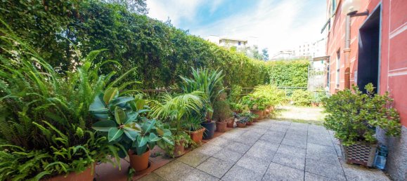 7 rooms Apartment in Genoa, Italy No. 35305 134