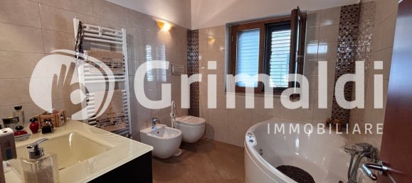 5 rooms Apartment in Bellizzi, Italy No. 101763 14