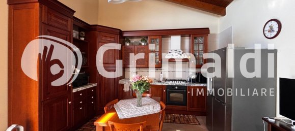 5 rooms Apartment in Bellizzi, Italy No. 101763 10