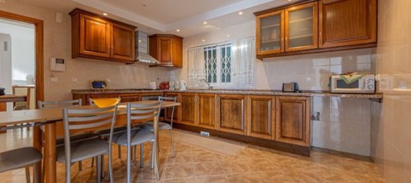 4 bedrooms House in Seixal, Portugal No. 22536 22