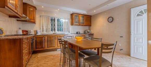 4 bedrooms House in Seixal, Portugal No. 22536 19