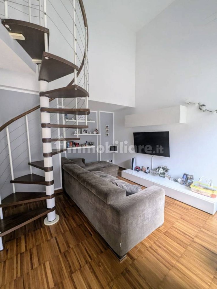 1 bedroom Apartment in Turin, Italy No. 324676