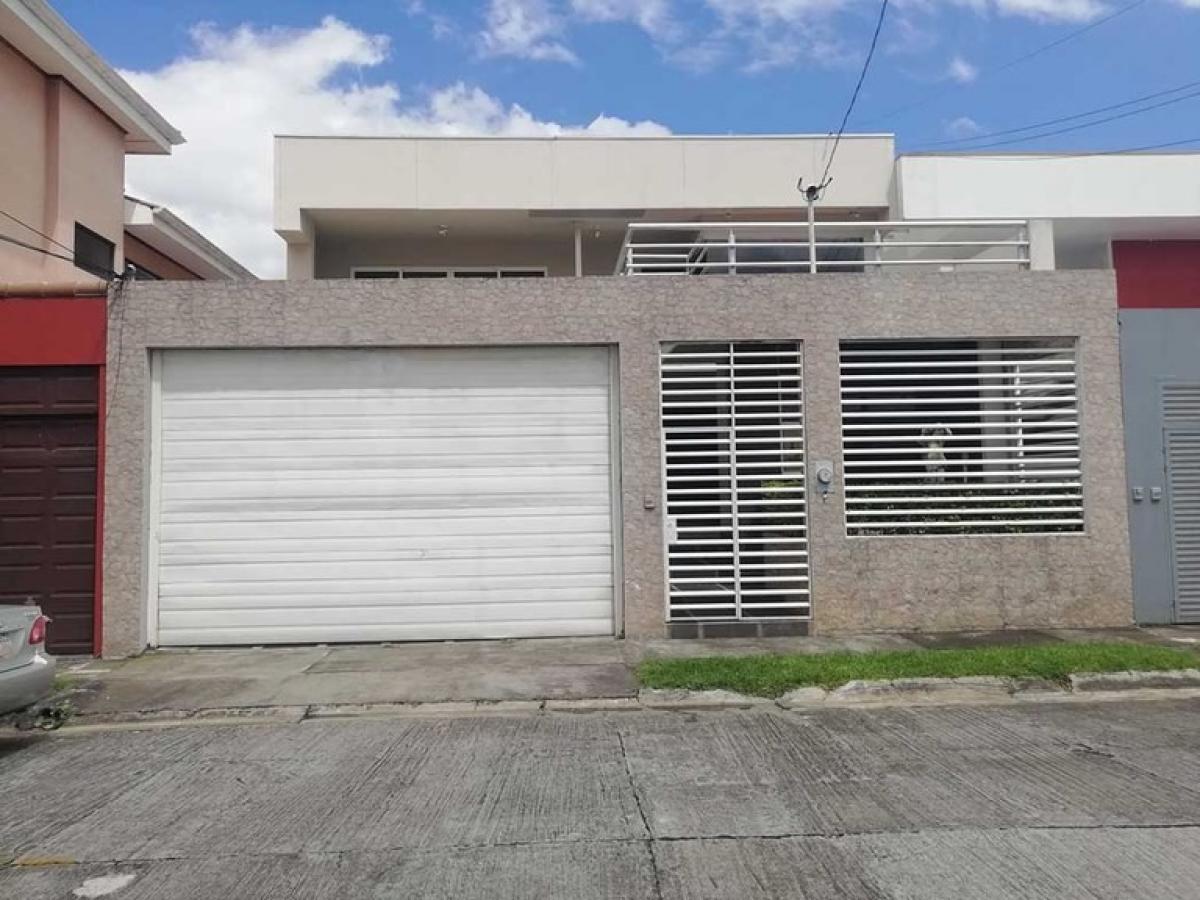 4 bedrooms House in Santo Domingo, Costa Rica No. 1268