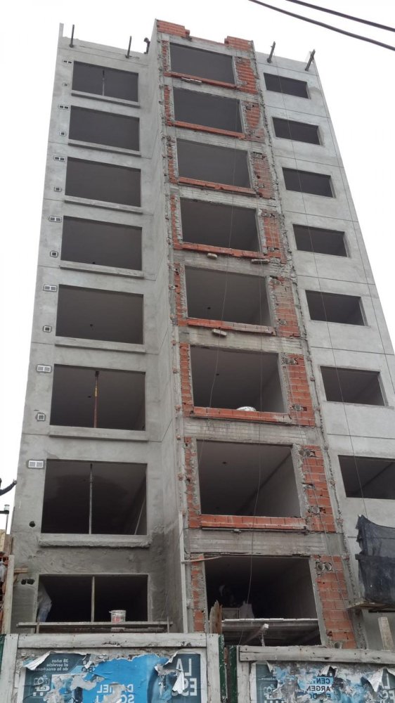 Studio in Moron, Argentina No. 82105