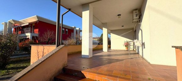 5 rooms Villa in Fiesso d'Artico, Italy No. 2499 10