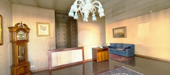 5 rooms Villa in Fiesso d'Artico, Italy No. 2499 23