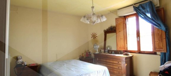 5-Zimmer Haus in Santa Maria a Monte, Italy, Nr. 23511 2