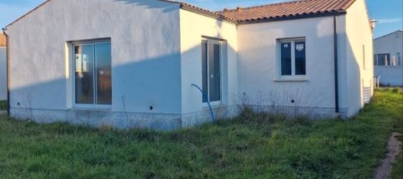 3 bedrooms House in Marennes, France No. 321205 2