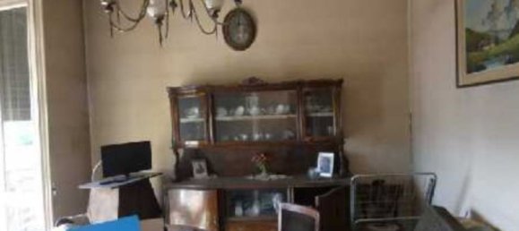 3-salle Appartement à Besana in Brianza, Italy No. 300754 12