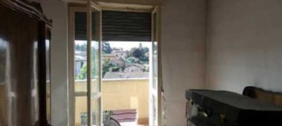 3-salle Appartement à Besana in Brianza, Italy No. 300754 14