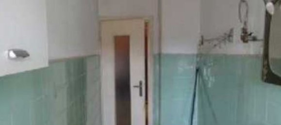 3-salle Appartement à Besana in Brianza, Italy No. 300754 16