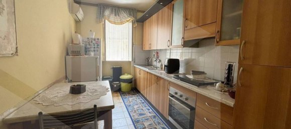 Дом с 4 комнатами в Торремаджоре, Италия № 31367 3