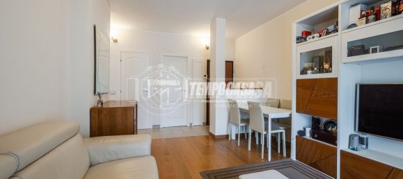 3 rooms Apartment in Milan, Italy No. 260652 3