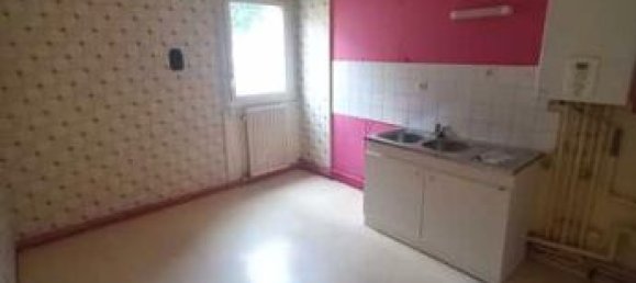 3 rooms Apartment in Valentigney, France No. 357299 4
