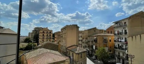 Apartamento T4 em Caltanissetta, Italy N.º 322906 8