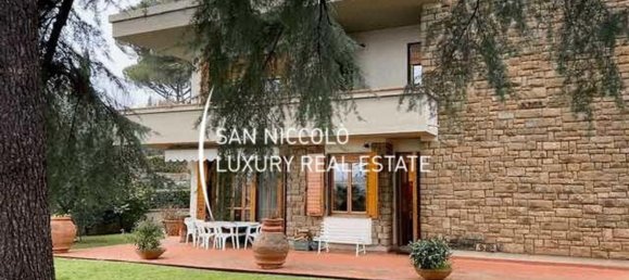 12 rooms Villa in Florence, Italy No. 207868 2