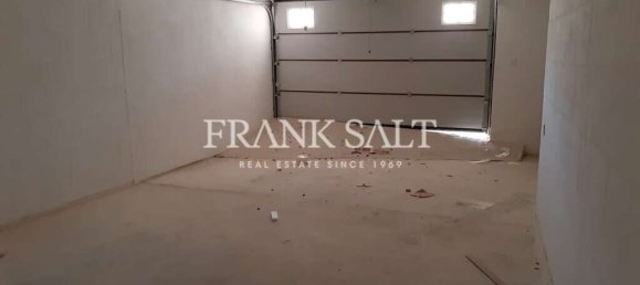 4 bedrooms House in Zebbug, Malta No. 5772 11