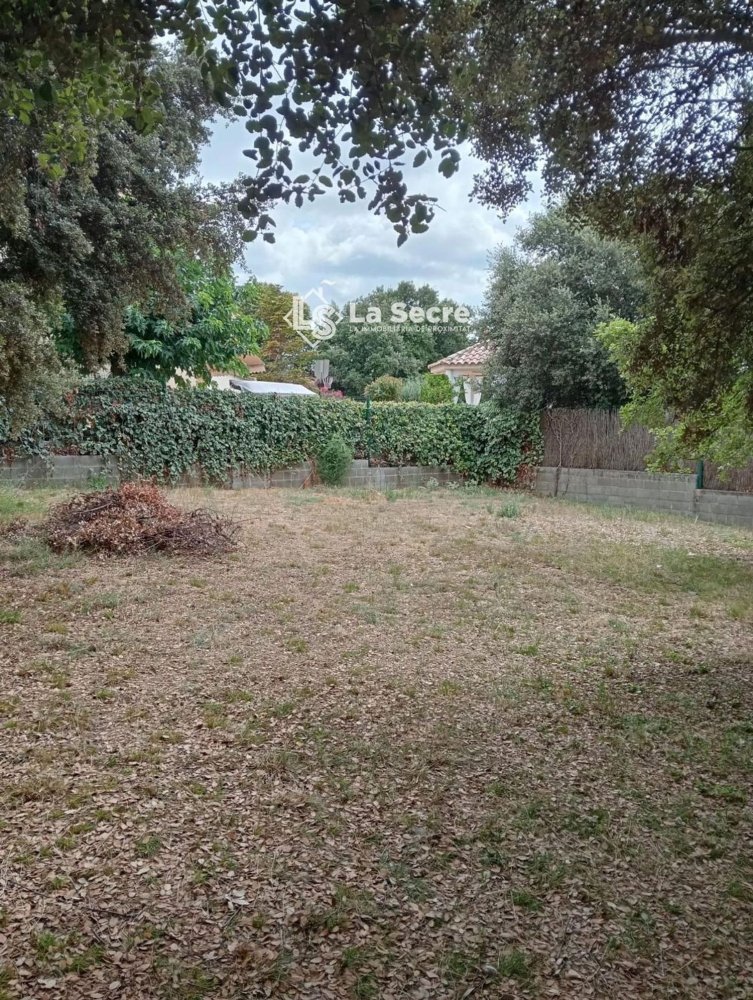 547m² Land in Collbato, Spain No. 282680