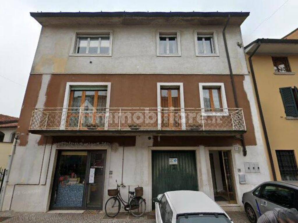 6 bedrooms Apartment in Manerbio, Italy No. 61448