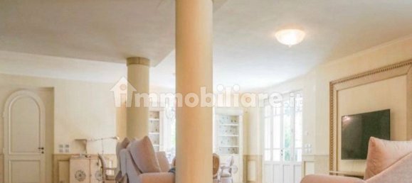 6 bedrooms Villa in Forte dei Marmi, Italy No. 293194 3