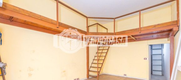 2 rooms Apartment in Rome, Italy No. 37506 17