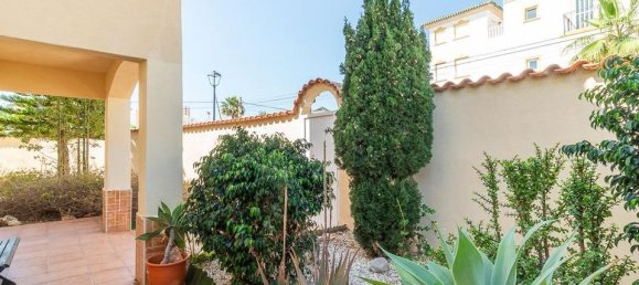 8 غرف نوم فيلا في Torrevieja, Spain رقم 184733 2