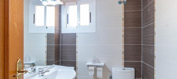 8 غرف نوم فيلا في Torrevieja, Spain رقم 184733 28